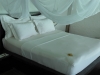 Gili Lankanfushi Resort Malediven - Schlafzimmer Himmelbett