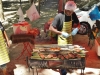 Frisch Gegrilltes gibt es an den Marktständen der Beau Vallon