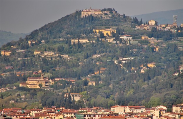 Villen in den Hügeln um das Stadtzentrum von Florenz