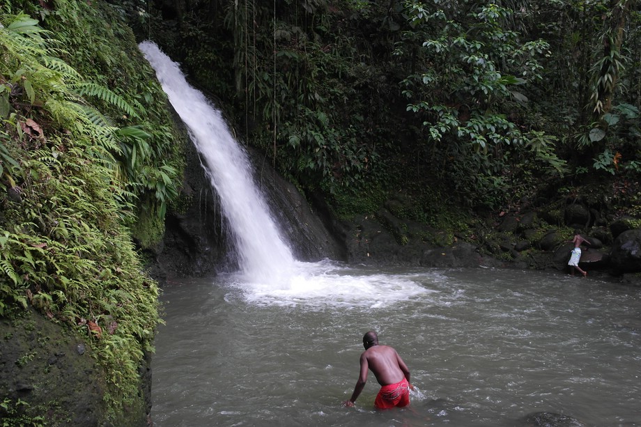 Der Wasserfall Cascade aux Ecrevisses auf Guadeloupe