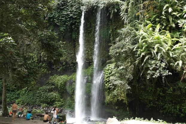 Der erste Wasserfall Sendang Gile vor dem großen Tiu Kelep Waterfall - Lombok