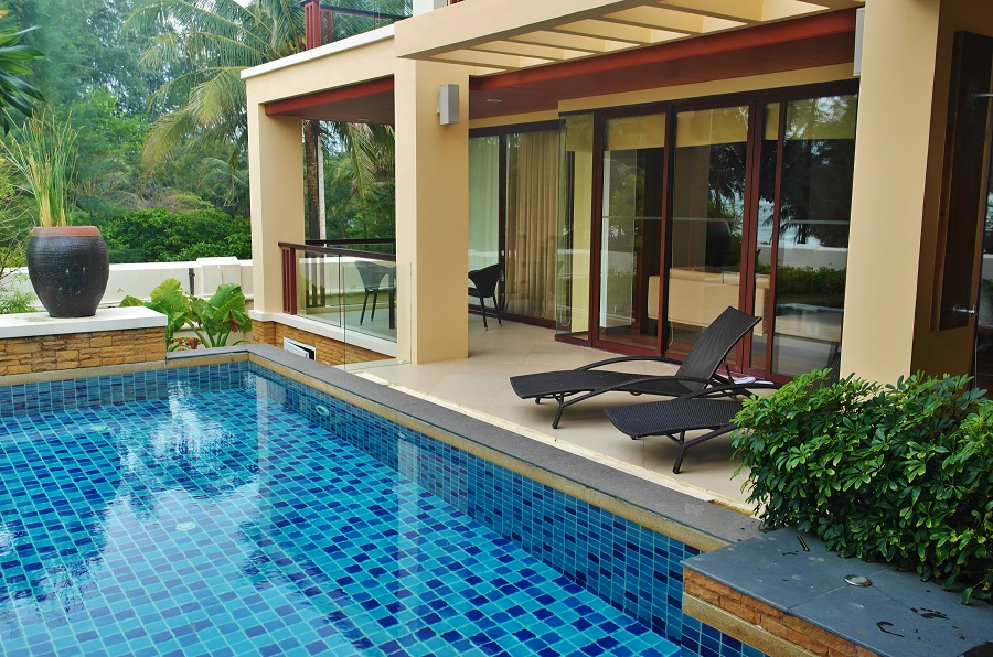 Unser privater Plunge Pool: Luxus pur im Mövenpick Resort Phuket Bang Tao