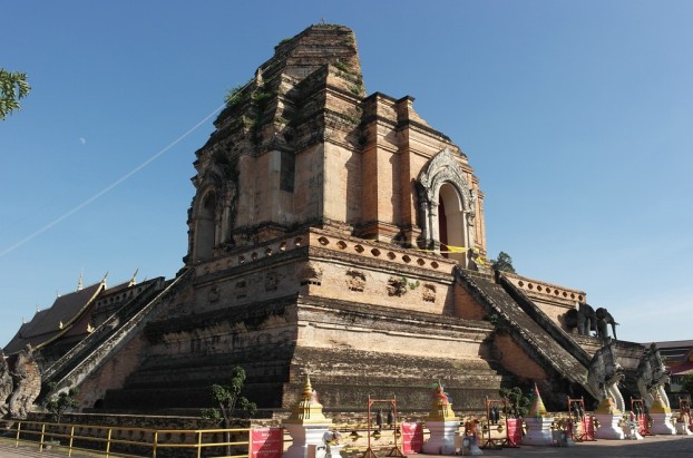 Der beeindruckende Wat Chedi Luang in Chiang Mai