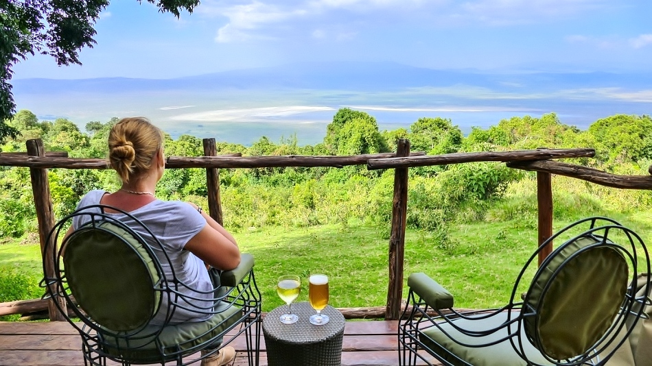 Privater Balkon unserer Suite in der Ngorongoro Crater Lodge“class=